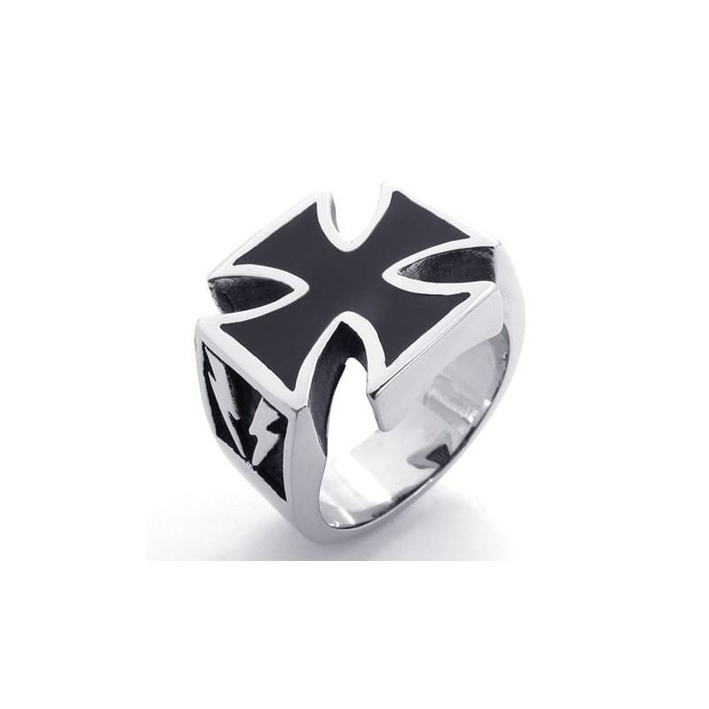 Anello In Titanio Di Qualità Superiore, Dalla Forma Elegante E Dalla Brillantezza Del Colore. Anello In Titanio Di Qualità Superiore, Dalla Forma Elegante E Dalla Brillantezza Del Colore.