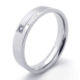 Anello In Titanio Di Qualità Stabile, Dalla Forma Elegante E Dal Colore Brillante.